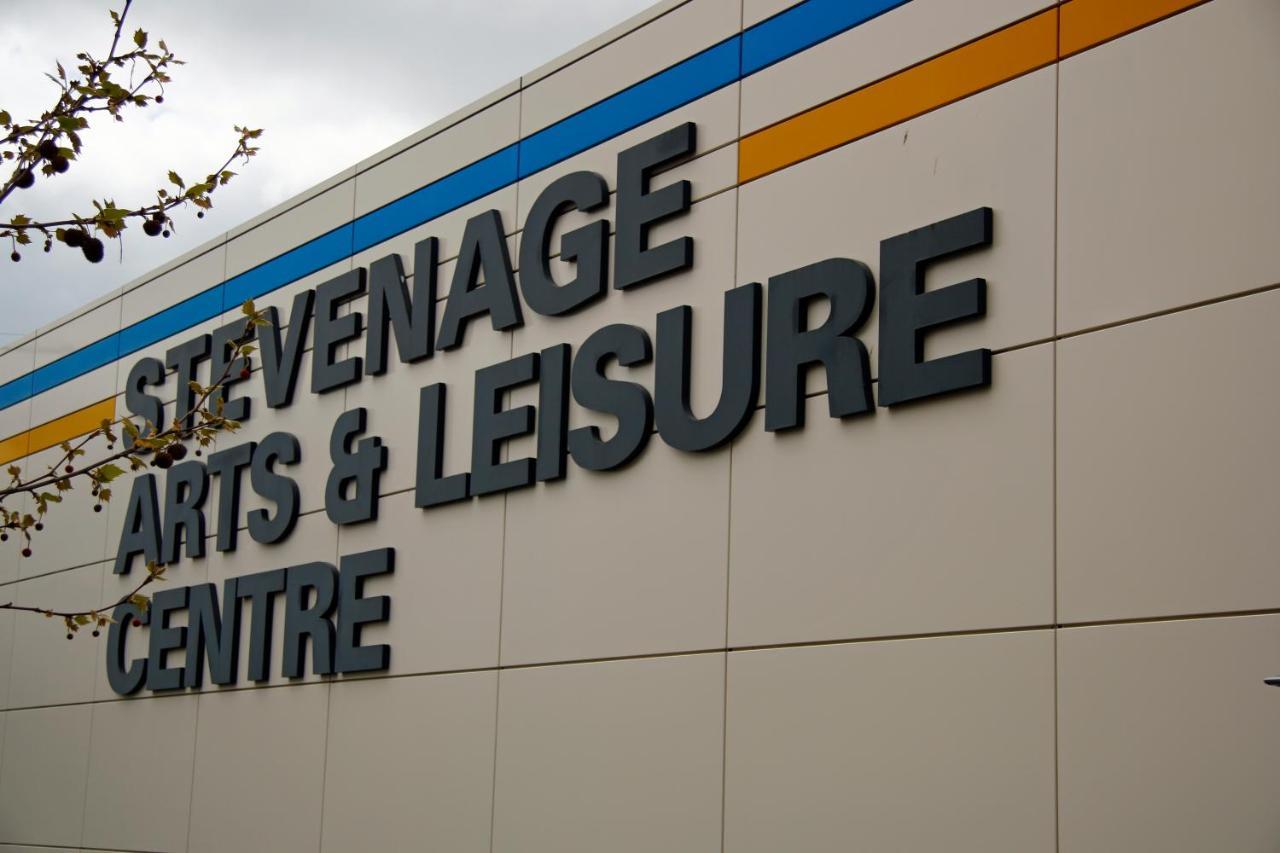Portfolio Apartments - Stevenage Town Centre Exterior photo