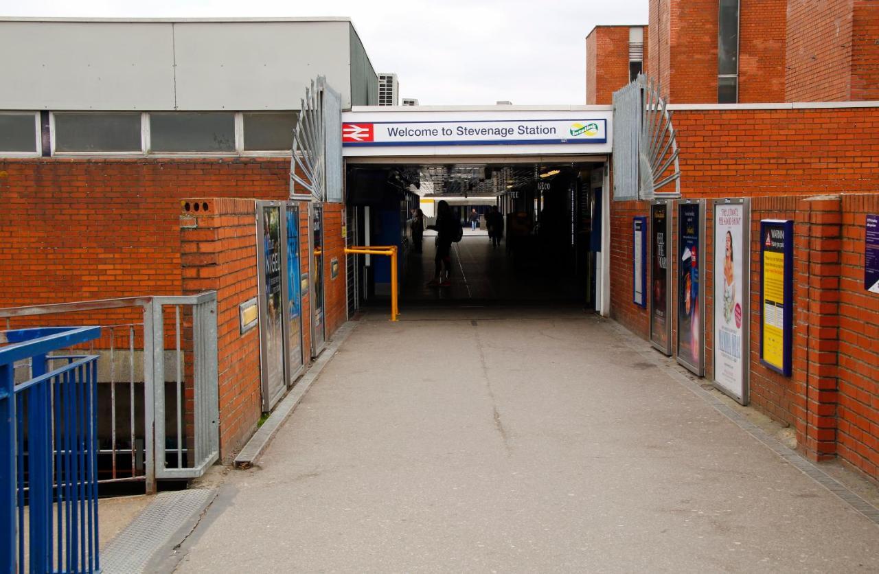 Portfolio Apartments - Stevenage Town Centre Exterior photo